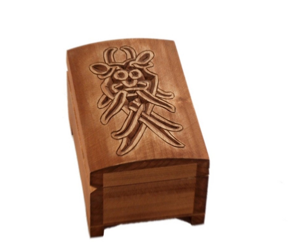 wooden box with hand carved lid - Moesgard Mask