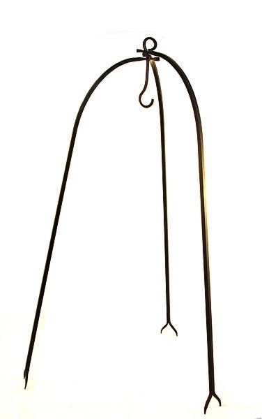 Steel tripod historical handicraft