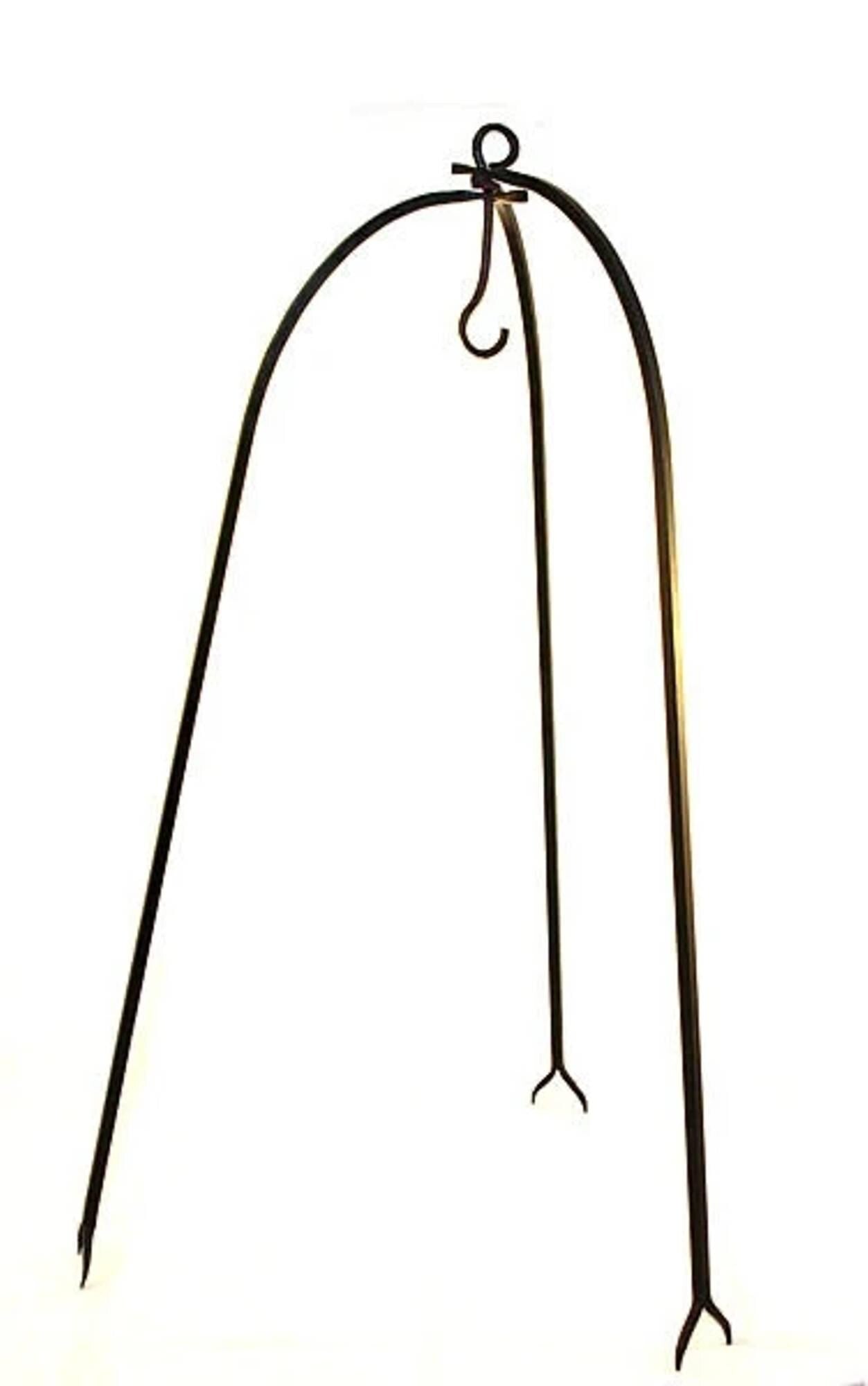 Steel tripod historical handicraft