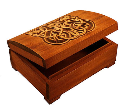 Wooden historical jewelry box with Urnes Dragons, Gotland (Sweden)