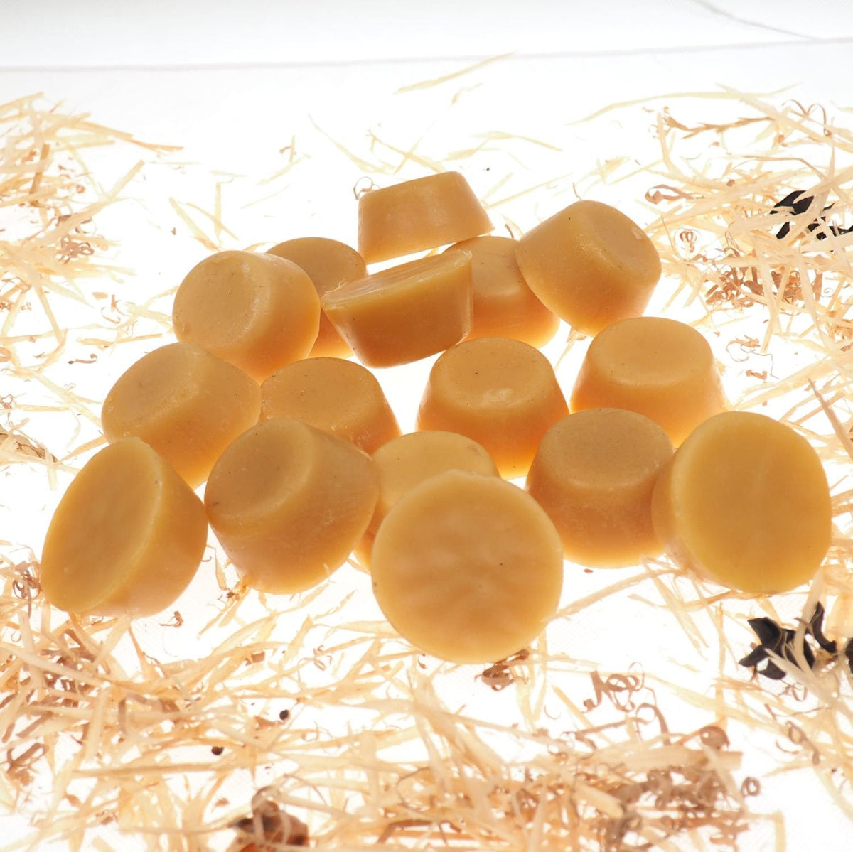 Pure Beeswax piece 2 oz, 60 gram, Unscented Beeswax cake, for handcrafters supply, Natural Eco Friendly for for Meditation, Prayer or Altar