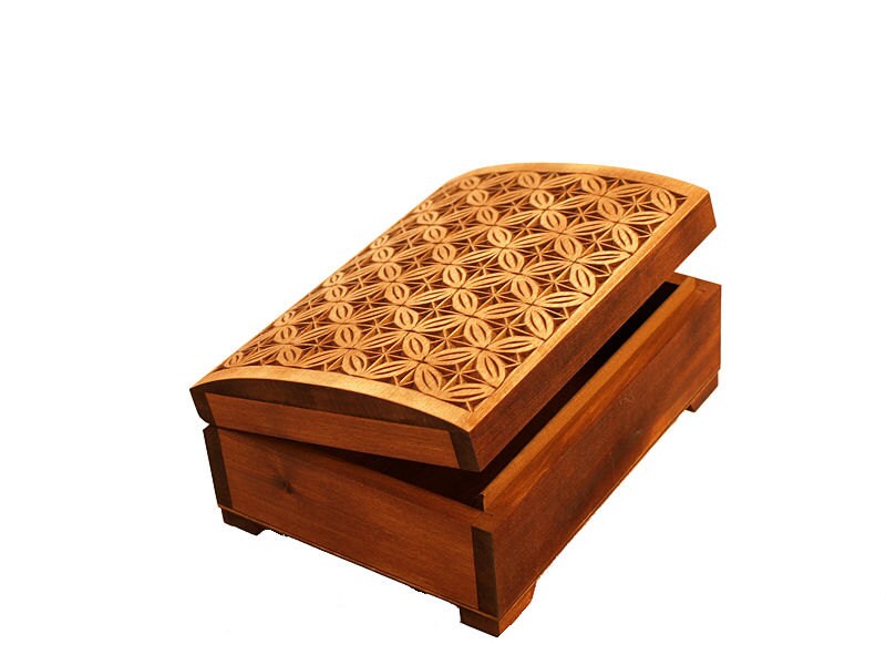 Wooden historical jewelry box with Gothic pattern